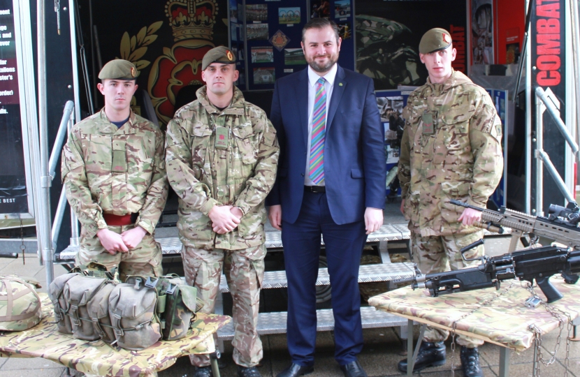 Andrew Stephenson MP with Soldiers