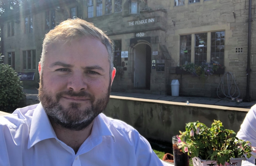 Andrew Stephenson MP enjoying a visit to the Pendle Inn, Barley